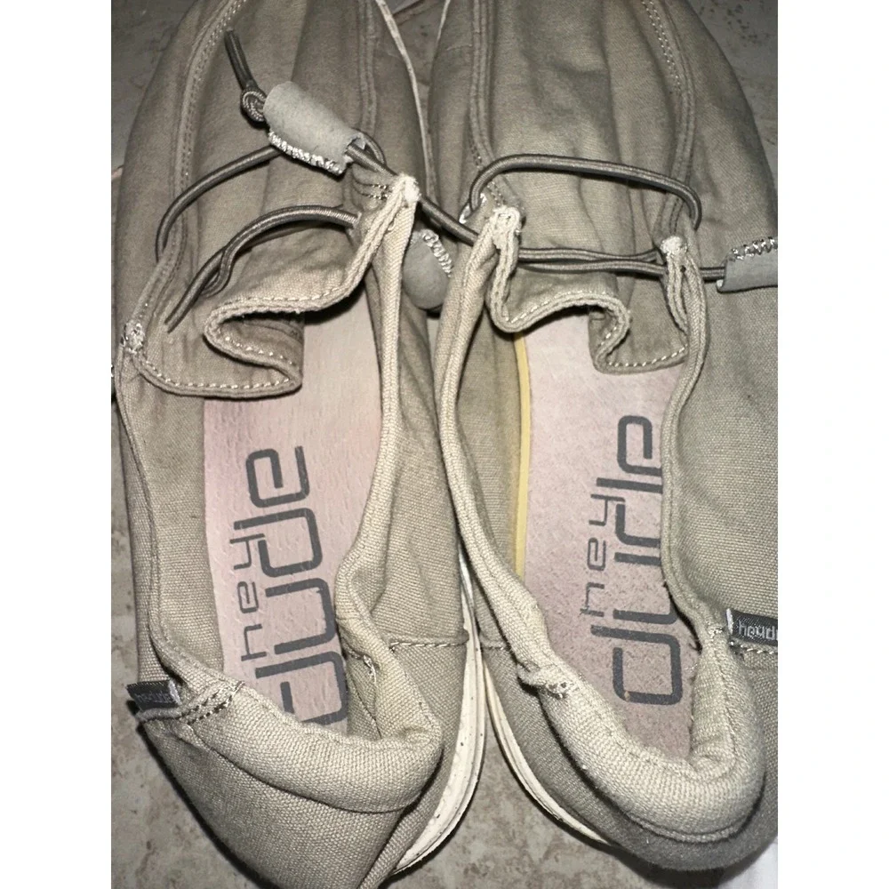 Hey Dude Wendy Womens Size 9 Khaki Tan Canvas Slip On‎ Loafers Shoes Low Top